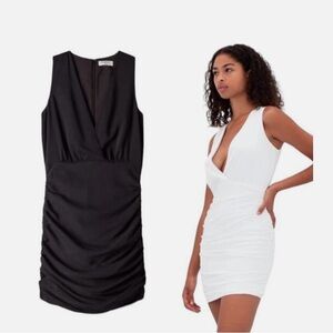 Babaton by Aritzia Viva Wrap Front Black Sleeveless Ruched Mini Dress. Size 00